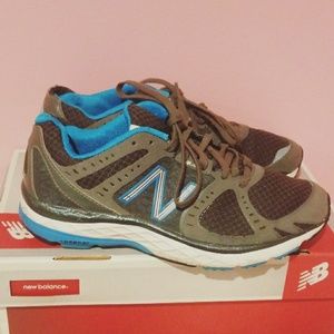 New Balance Sneakers